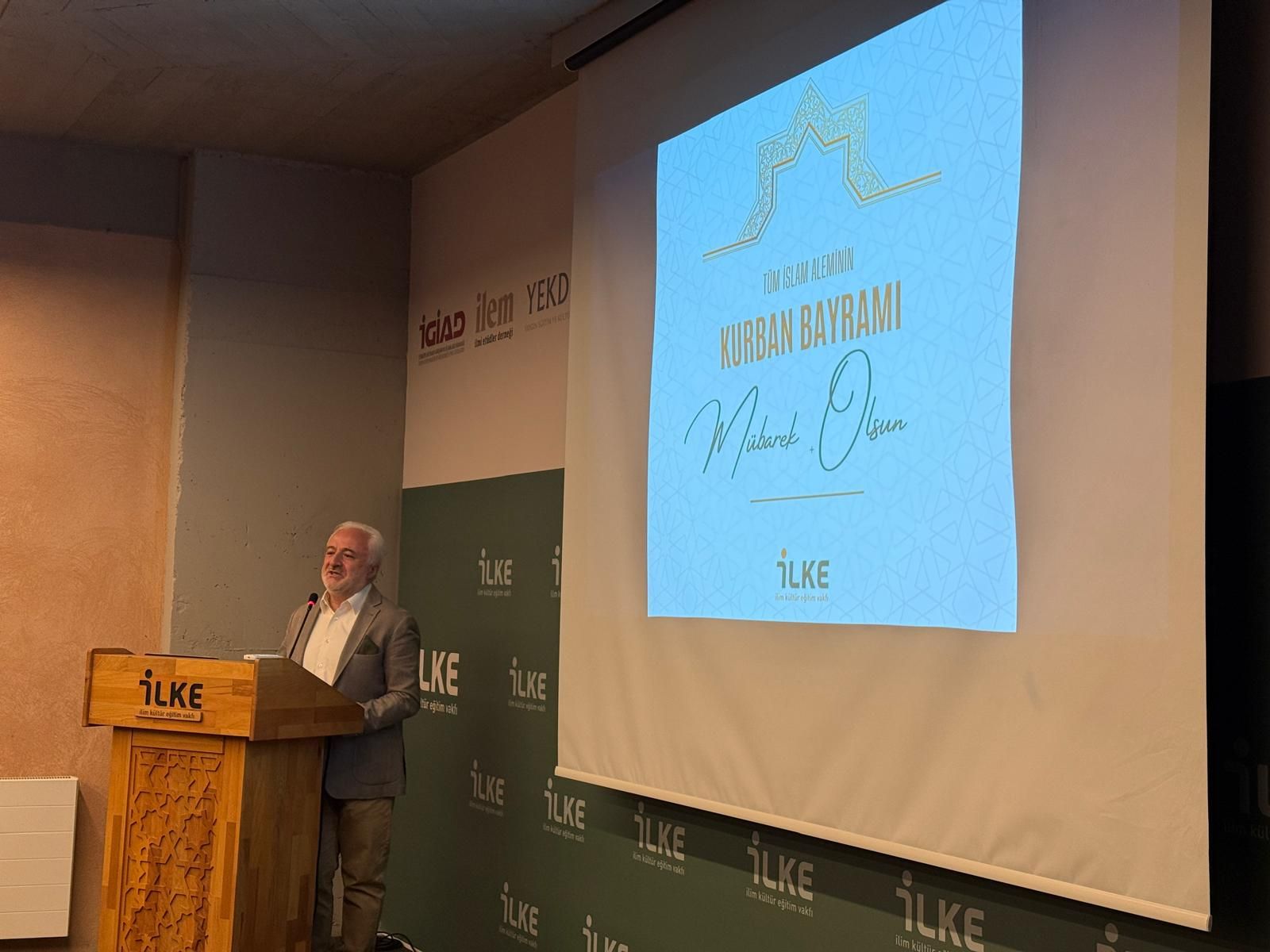 İLKE Camiası Kurban Bayramı’nda Bayramlaştı