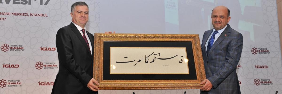 İş Ahlakı Zirvesi Gerçekleştirildi